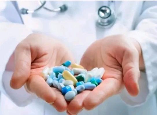 高血脂吃他汀一定会伤肝？辟谣：做好这5点，有效降低风险