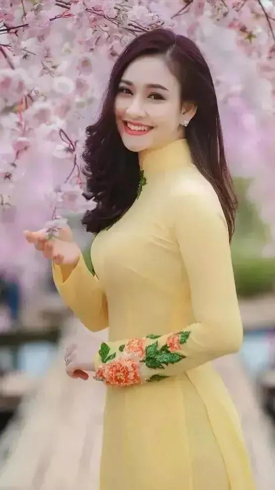 心中有着对生活的无限热爱，就不会计较小事小非的伤害……全文