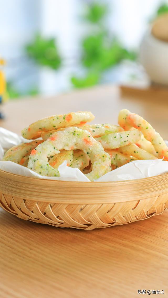 不想以后喂饭累死，3岁前父母得先忍忍忍