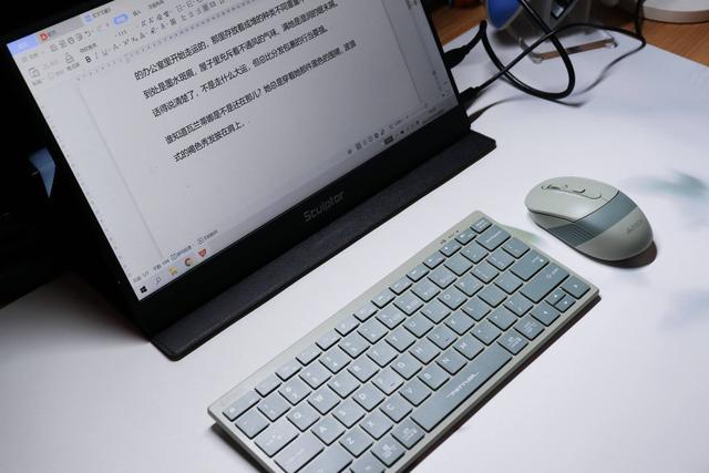 移动办公助手，双飞燕飞时代剪刀脚蓝牙键盘FBX51C体验：便捷好用
