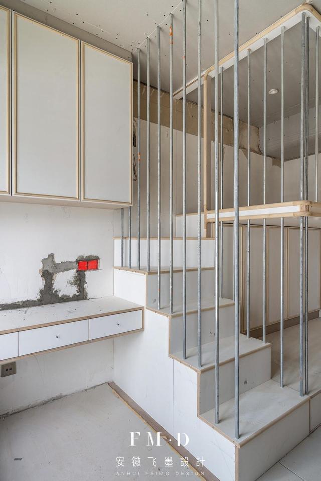 11书柜书桌一体化，上下双层儿童床，楼梯钢筋环绕好结实