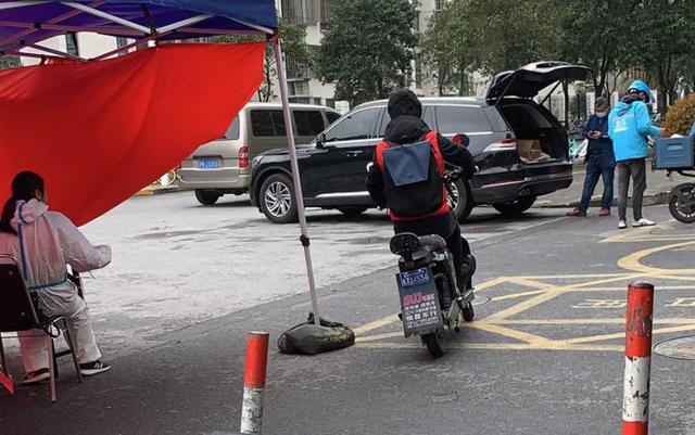 这两天家门口的中介买菜买疯了