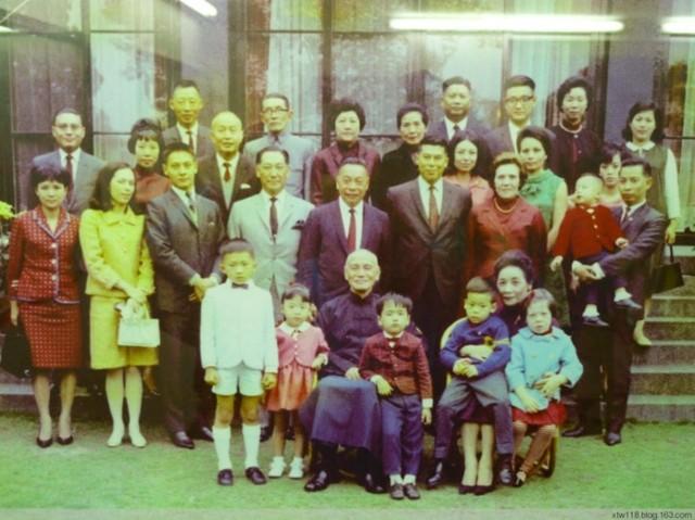 为何蒋氏后人不愿再从政了？蒋友柏：别叫我蒋四代