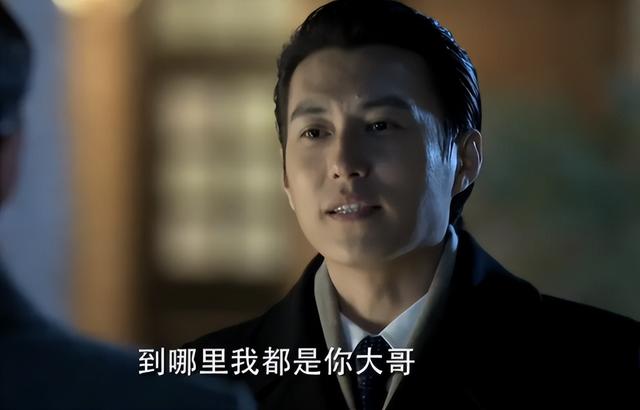 谍战剧《潜伏者》官宣海报，男女主角“眼神”太有戏，王志飞抢眼