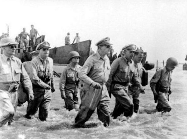 51年彭德怀从朝鲜回国，参加军委会议，大发脾气：难道战士不爱国