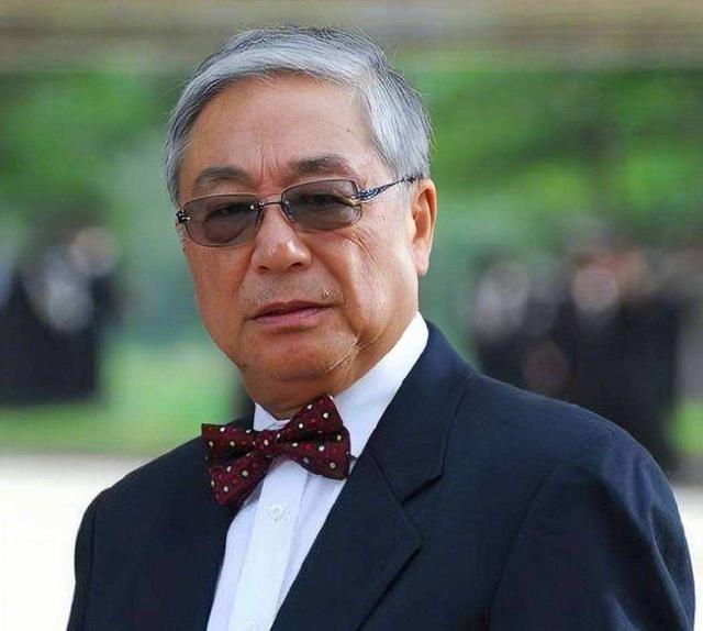曾江去世前经历曝光，打电话多次表达不适，如果重视也许有救？