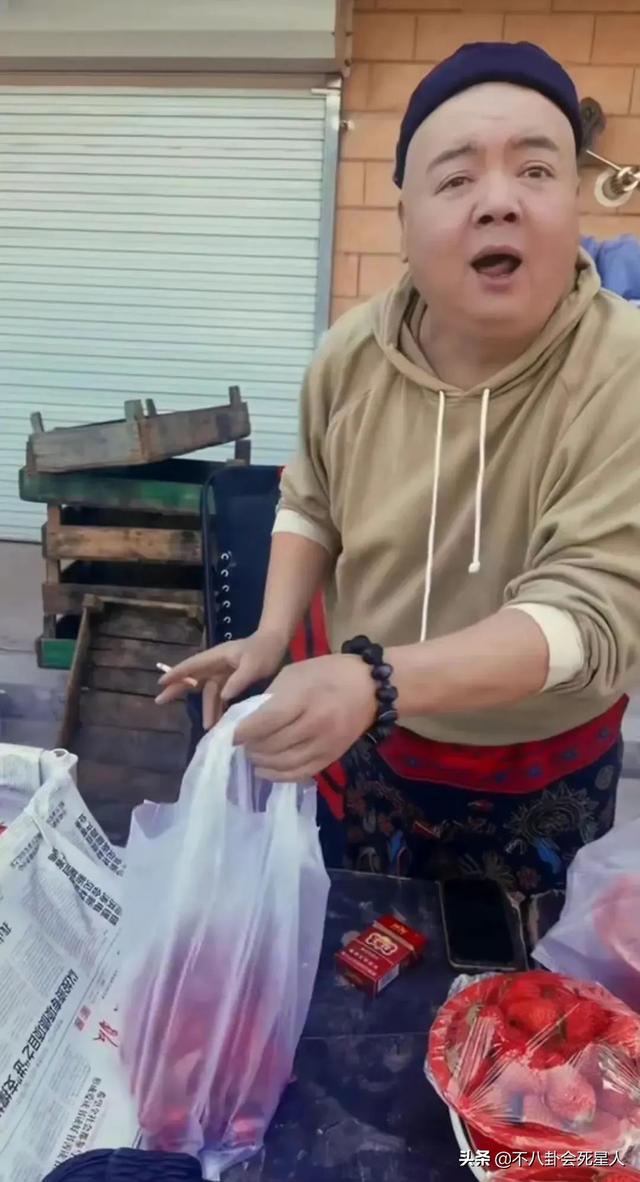 张亚坤落魄卖豆腐的（6位内地配角落魄现状）(6)