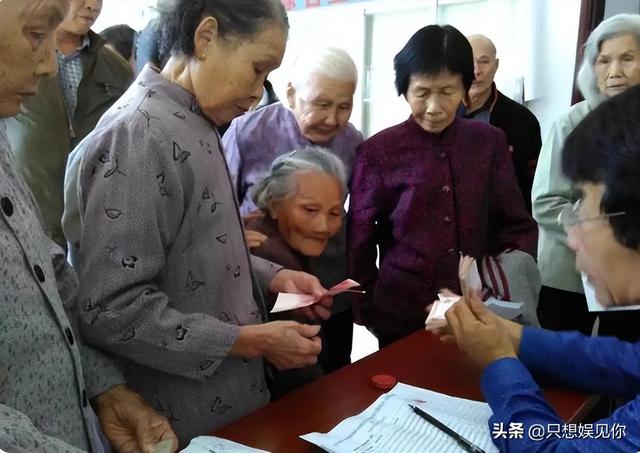 四类人社保“无效”？社保缴纳出新规！就算正常缴纳十五年也白搭