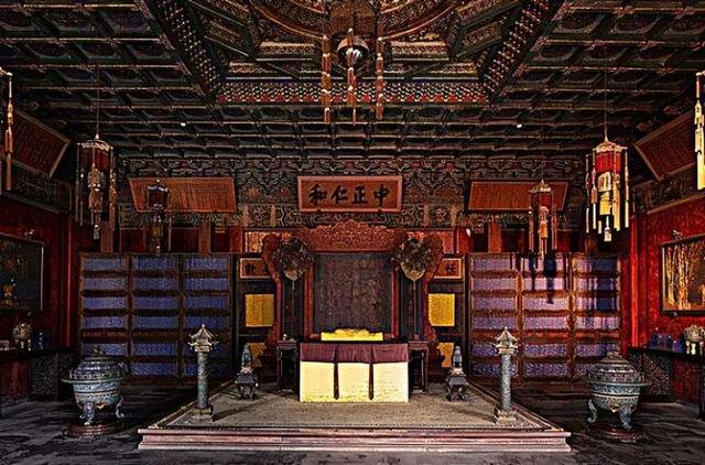 古代皇帝的一天：乾隆4点起床，开始“枯燥”的1天