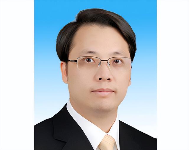 中国共产党广东省第十三届委员会书记、副书记、常委名单