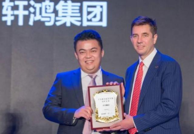 广东男子敛财57亿，初中学历骗数百人，亿万富豪也没幸免，为何？