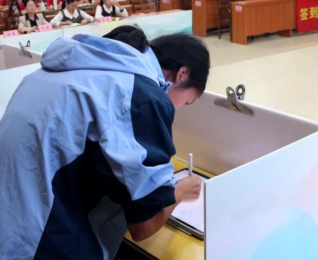 2025年桂平市中小學生漢字聽寫大賽總決賽（初中組）圓滿落幕！ - 