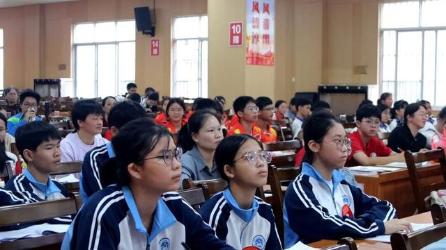 2025年桂平市中小學生漢字聽寫大賽總決賽（初中組）圓滿落幕！ - 