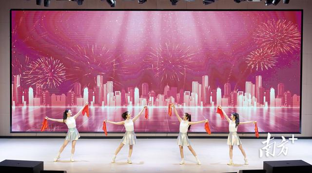 市集、晚會、競賽……濱海灣這場校園國安教育，學生們直呼“漲知識” - 