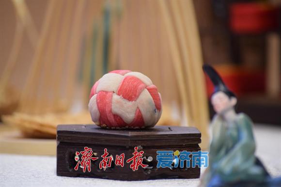 免稅新政“逾月”觀察：從一塊阿膠糕的“遠洋敘事”說起 - 