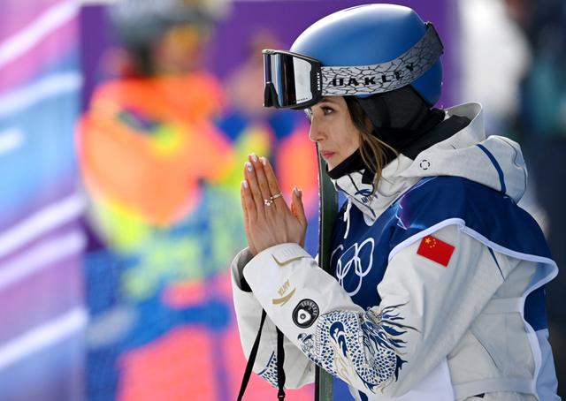 米蘭冬奧｜以“這輩子最好的動作”拿下銀牌，谷愛凌為何感嘆“這四年特別難” - 