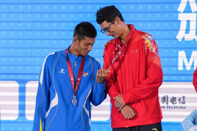 全運會丨沙灘排球——男子決賽：江蘇隊組合吳佳欣/周朝威奪冠 - 