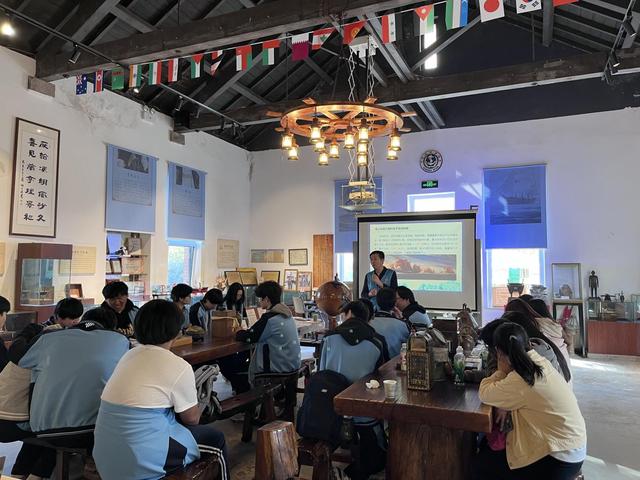 讀名著學航海 傳文明潤初心 ——青島海洋技師學院開展世界讀書日主題活動