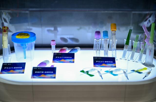 進博直擊｜聚焦痛點，適老化健康產品與服務發力銀髮經濟 - 