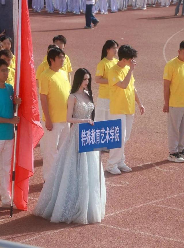 被惡評長得很可怕！長相完美聽障女孩宸玥回應整容：打算取出蘋果肌里的少女針 - 天天要聞