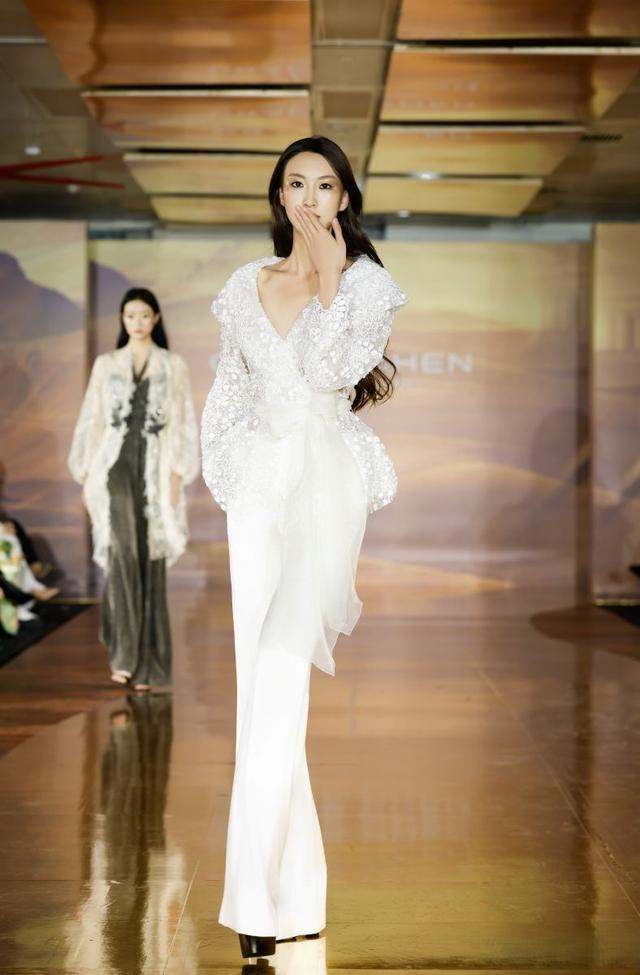 開啟跨越千年的文明對話，GRACE CHEN 2025秋冬高定系列開秀 - 