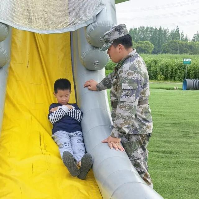 家+書屋｜學逃生、開戰機、探核心艙……“柘”里的少年這樣致敬中國航天 - 