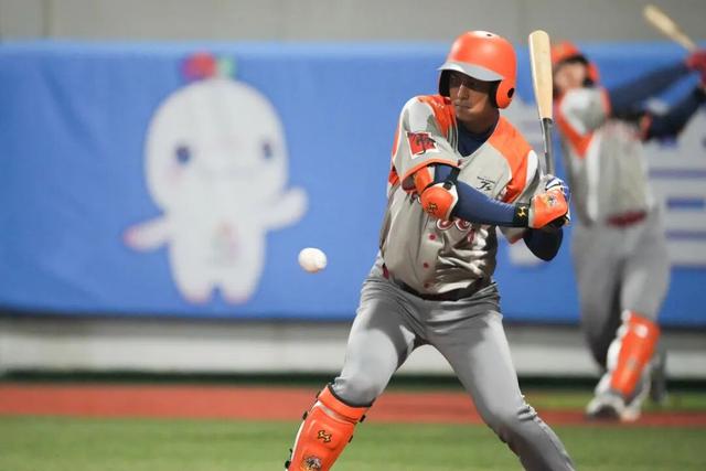 衛 冕 冠 軍 ！ - 