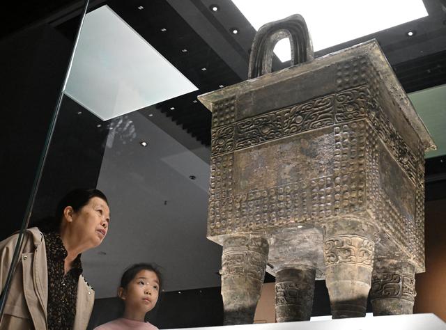 新華全媒頭條·文明探源|鄭州商城遺址：求索夏商文明七十年 - 