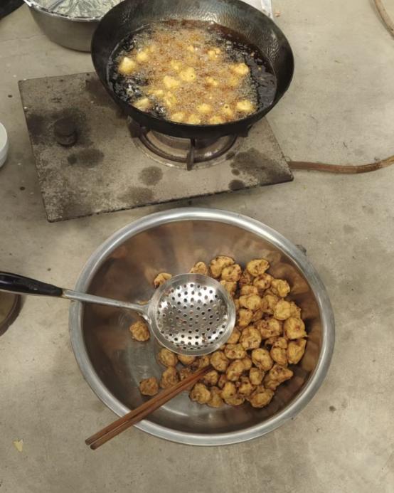 一覺醒來，全山東的網友都在曬：不出意外，正月初一到正月十五，都有這道菜！網友：過了十五，加點白菜，還能吃一禮拜 - 