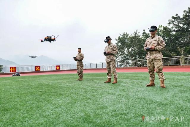 方寸之間，決勝千里：看無人機飛手的“蛻變之路” - 