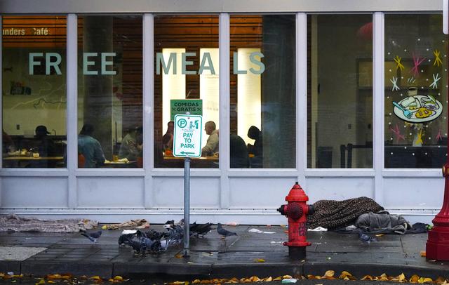 深秋寒意中的清晨 - 