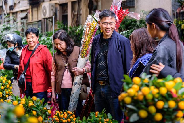 好評中國丨年味拉滿！年節經濟涌動消費新潮流 - 