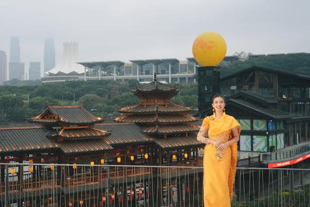 中國故事丨“萬屏同慶”話友誼：一台“跨國春晚”的20年 - 