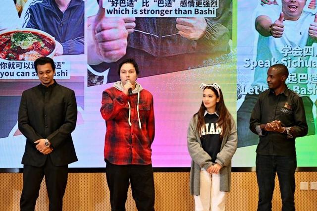 投稿太踴躍！“2025四川省外國留學生短視頻徵集大賽”延至12月31日截稿 - 