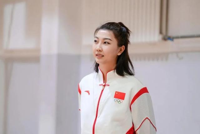 前中國女排隊長袁心玥，有新身份 - 