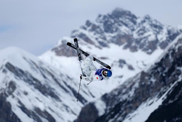 米蘭冬奧｜以“這輩子最好的動作”拿下銀牌，谷愛凌為何感嘆“這四年特別難” - 