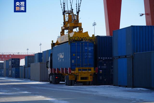 全國首位！滿洲里鐵路口岸今年進出口運量突破2000萬噸 - 