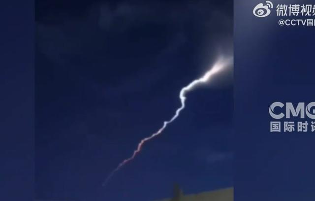 突然大跌，15萬人爆倉！伊朗發射高超音速導彈，並封鎖霍爾木茲海峽，油價或飆升，國內金飾克價突破1600元