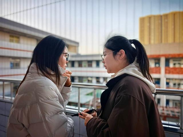 老師主講學校生活 家長分享育兒寶典 這個家長交流會接地氣 - 