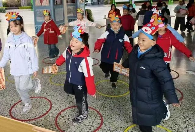 多地中小學取消期末統考，釋放什麼信號？ - 