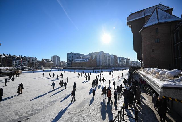 （外代二線）波蘭格但斯克：結冰的摩特拉瓦河 - 