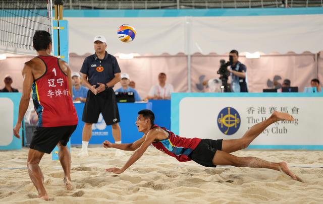 全運會丨沙灘排球——男子決賽：江蘇隊組合吳佳欣/周朝威奪冠 - 