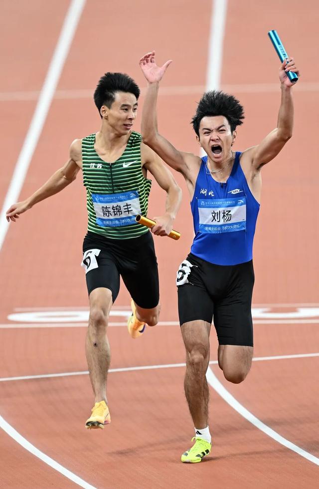 衛 冕 冠 軍 ！ - 