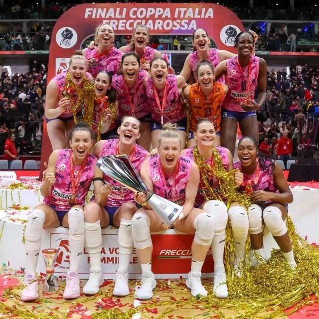 河南姑娘朱婷，又奪冠了！