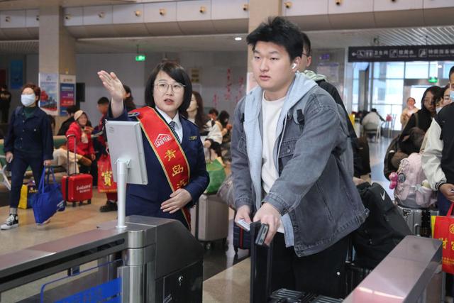 出行留意！青島汽車總站“五一”假期車票正式開售