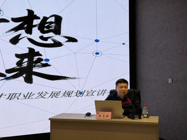 黑龍江東方學院邀請“龍江大工匠”走進校園 - 