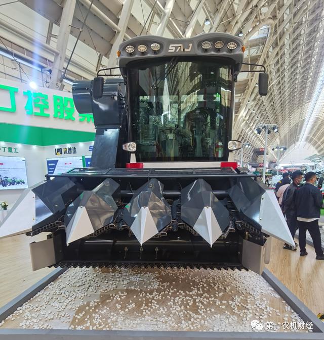 玉米收获机械展