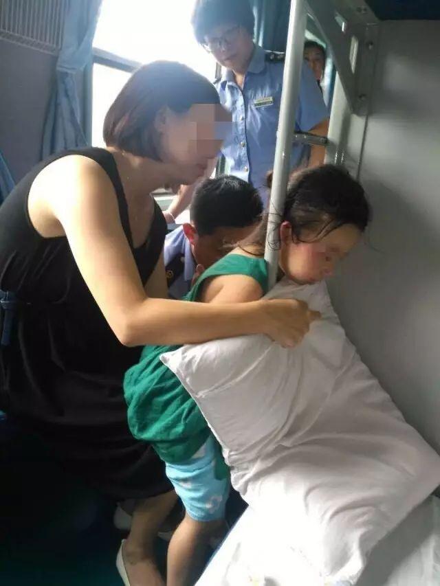 熊孩子的头，无所不卡