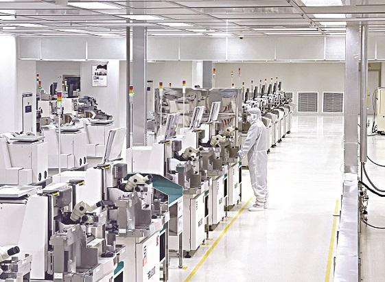 存储芯片产量突破10万颗 康佳半导体产业扬帆起航