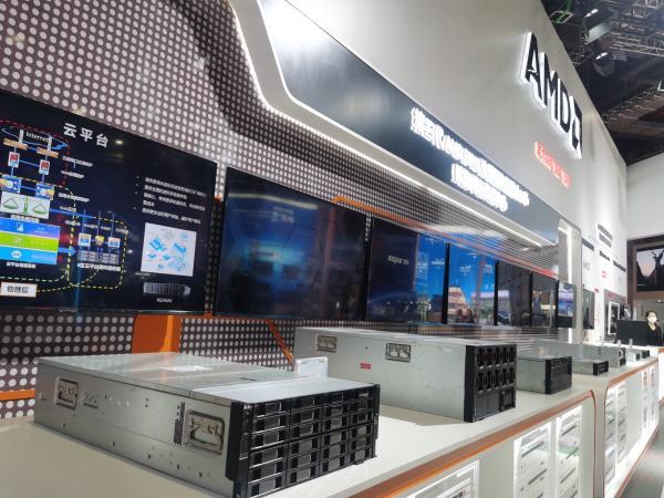 美国荷兰日本，进博会“芯片天团”让人不明觉厉，25年行家却看出其中门道